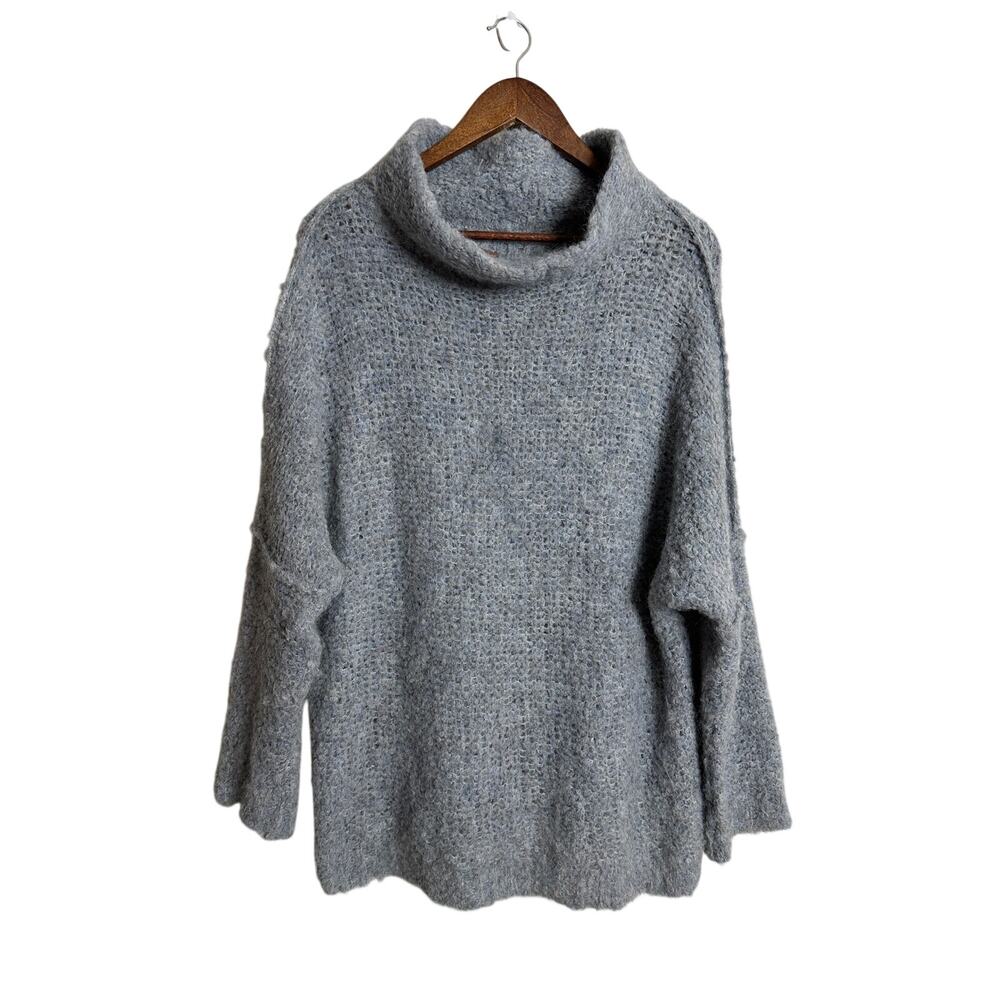 Free People She's All That Oversized Turtleneck Knit Sweater size XS Alpaca